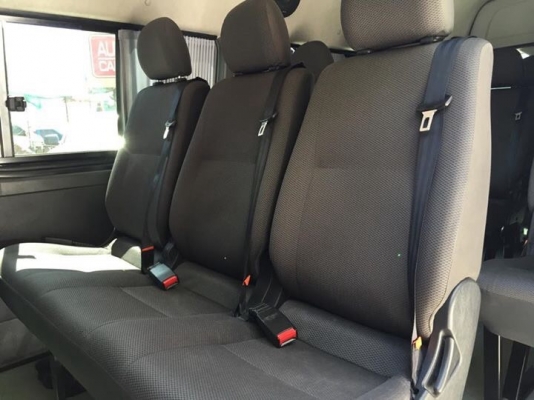 TOYOTA COMMUTER 2.5 ดีเซล12 เกียMT