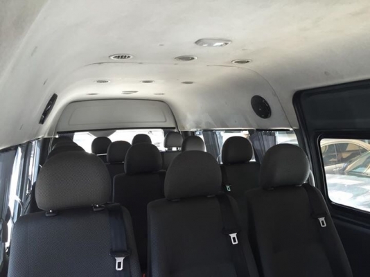 TOYOTA COMMUTER 2.5 ดีเซล12 เกียMT