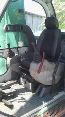 ขายด่วน KOBELCO SK200-2 มาร์คไฟว์ ธรรมดา   เก่า ญี่ปุน  สภาพสวย     พร้อมใช้งาน  โทร ดวงนภา  098-7214459