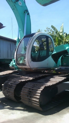 ขายด่วน KOBELCO SK200-2 มาร์คไฟว์ ธรรมดา   เก่า ญี่ปุน  สภาพสวย     พร้อมใช้งาน  โทร ดวงนภา  098-7214459