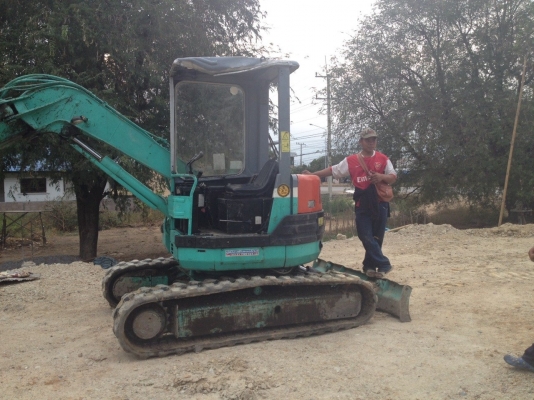 ขาย KOBELCO 50 UH เอกสารเล่มทะเบียน สภาพสวยพร้อมใช้ ราคาต่อรองได้ ติดต่อได้ที่คุณ อ๊อฟ พิจิตร 086-737-9991 ขาย KOBELCO 50 UH เอกสารเล่มทะเบียน สภาพสวยพร้อมใช้ ราคาต่อรองได้ ติดต่อได้ที่คุณ อ๊อฟ พิจิตร 086-737-9991