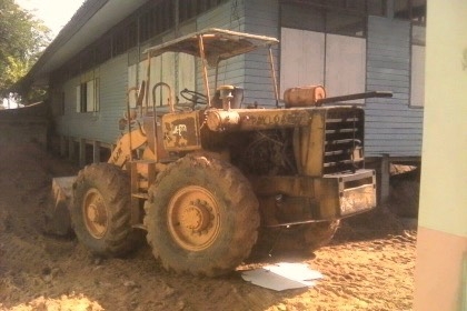 **335,000 บ.ต่อรอง/// รถตัก ล้อยาง เอวแข็ง JH30 **ขาย KOMATSU JH30B รถตักล้อยาง เอวแข็ง KOMATSU WHEEL LOADER JH30B เครื่องเดิม ปั้มเดิม แขนและบุ้งกี๋เดิมๆ ยังไม่ขยาย เครื่องDA220-4สูบ แน่นดี แรงครับ ปั้มดี แรง เกียร์ดี แรง แขนดี สวย ไม่มีร้าว บุ้งกี๋ดี หน