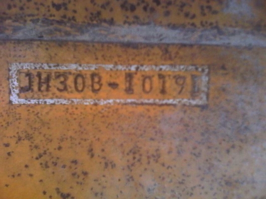 **335,000 บ.ต่อรอง/// รถตัก ล้อยาง เอวแข็ง JH30 **ขาย KOMATSU JH30B รถตักล้อยาง เอวแข็ง KOMATSU WHEEL LOADER JH30B เครื่องเดิม ปั้มเดิม แขนและบุ้งกี๋เดิมๆ ยังไม่ขยาย เครื่องDA220-4สูบ แน่นดี แรงครับ ปั้มดี แรง เกียร์ดี แรง แขนดี สวย ไม่มีร้าว บุ้งกี๋ดี หน