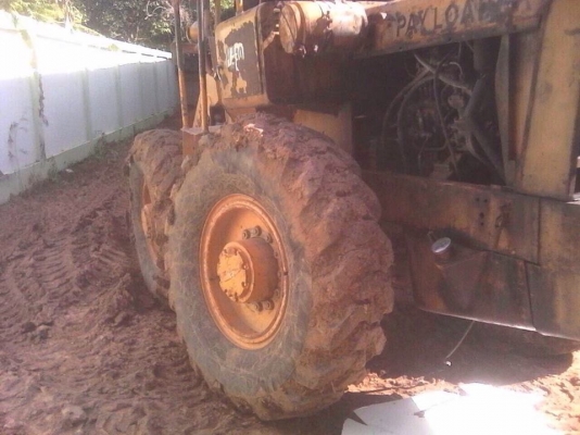 **335,000 บ.ต่อรอง/// รถตัก ล้อยาง เอวแข็ง JH30 **ขาย KOMATSU JH30B รถตักล้อยาง เอวแข็ง KOMATSU WHEEL LOADER JH30B เครื่องเดิม ปั้มเดิม แขนและบุ้งกี๋เดิมๆ ยังไม่ขยาย เครื่องDA220-4สูบ แน่นดี แรงครับ ปั้มดี แรง เกียร์ดี แรง แขนดี สวย ไม่มีร้าว บุ้งกี๋ดี หน