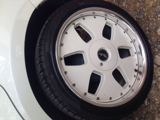 ขายล้อแมคพร้อมยางpilleri 225/40/18 ยางปี2012