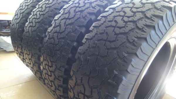 ขายยาง bf al 265/75/16 สภาพดีครับ