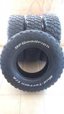 ขายยาง bf mud km2 265/75/16 ดอกสวยครั