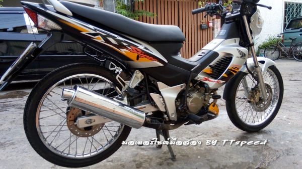 ขาย Sonic 125 ไมล์ขาวสภาพสวยปิ๊ง จดปี 47 เล่มครบ ขาย Sonic 125 ไมล์ขาวสภาพสวยปิ๊ง จดปี 47 เล่มครบ