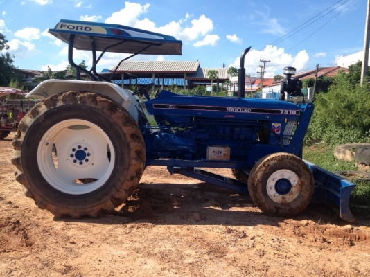 รถไถ7810 6สูบ เพลาเดียวพร้อมผาน3กับดันหน้าเช๊คใหม่หมด ราคาเบาๆ