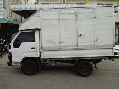ขาย TOYOTA HIACE 4ล้อบรรทุกสูง ไม่ติดเวลา