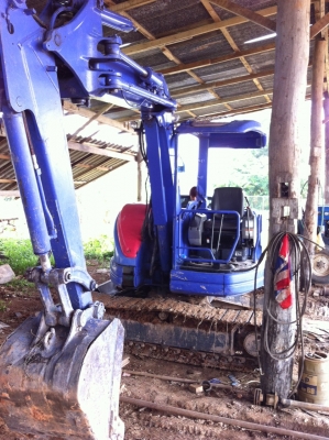 รถขุด KOMATSU PC50 UU-2 มีใบดันหน้า มีเอกสารอินวอยล์.