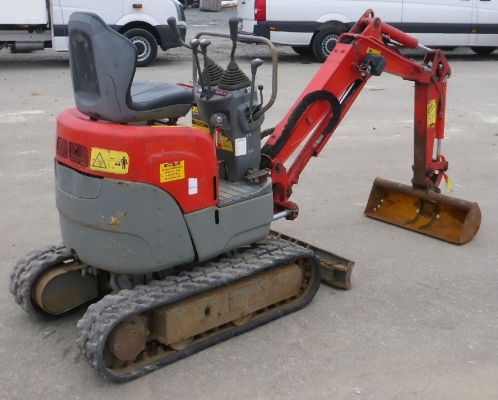 รถแบคโฮ 2003 YANMAR B08-3 Micro Excavator สภาพดีพร้อมใช้งาน เอกสารพร้อม สนใจติดต่อ 081-981-9339 (คุณบุ๋ม)