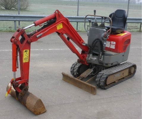 รถแบคโฮ 2003 YANMAR B08-3 Micro Excavator สภาพดีพร้อมใช้งาน เอกสารพร้อม สนใจติดต่อ 081-981-9339 (คุณบุ๋ม)