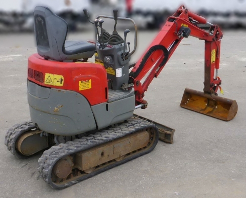 รถแบคโฮ 2003 YANMAR B08-3 Micro Excavator สภาพดีพร้อมใช้งาน เอกสารพร้อม สนใจติดต่อ 081-981-9339 (คุณบุ๋ม)