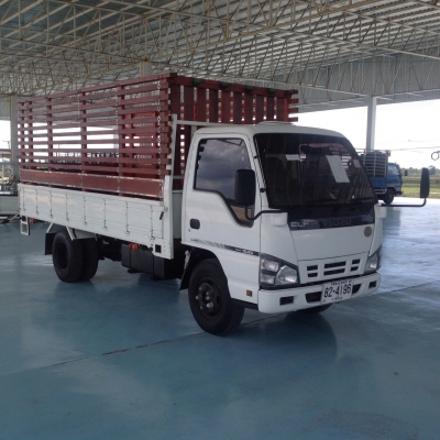 ขาย 6 ล้อ NKR 130 แรง  ปี51