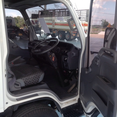 ขาย 6 ล้อ NKR 130 แรง  ปี51