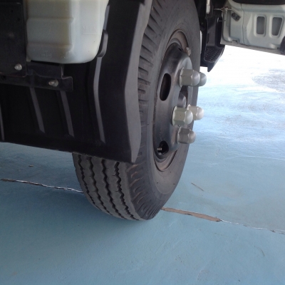 ขาย 6 ล้อ NKR 130 แรง  ปี51