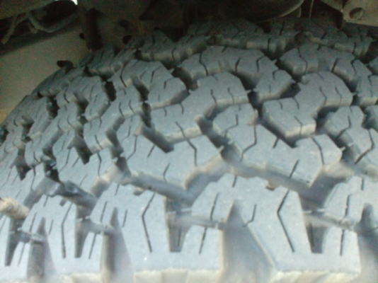 ขายล้อพร้อมยาง bf 265/75/16