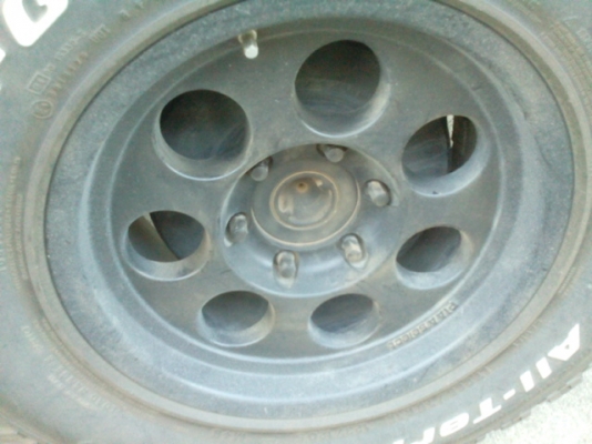 ขายล้อพร้อมยาง bf 265/75/16