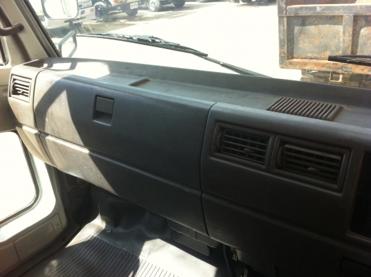 HINO FC 2WEKA-WO4D-120 แรงม้า ตู้เย็น เครื่องดี คัสซีสวย ช่วงล่าง F ทะเบียนพร้อมโอน HINO FC 2WEKA-WO4D-120 แรงม้า ตู้เย็น เครื่องดี คัสซีสวย ช่วงล่าง F ทะเบียนพร้อมโอน