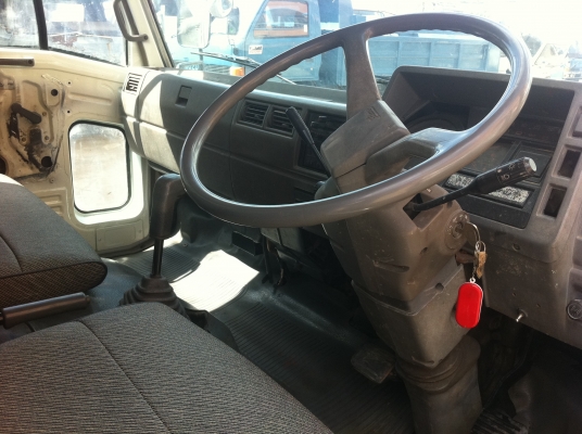 HINO FC 2WEKA-WO4D-120 แรงม้า ตู้เย็น เครื่องดี คัสซีสวย ช่วงล่าง F ทะเบียนพร้อมโอน HINO FC 2WEKA-WO4D-120 แรงม้า ตู้เย็น เครื่องดี คัสซีสวย ช่วงล่าง F ทะเบียนพร้อมโอน