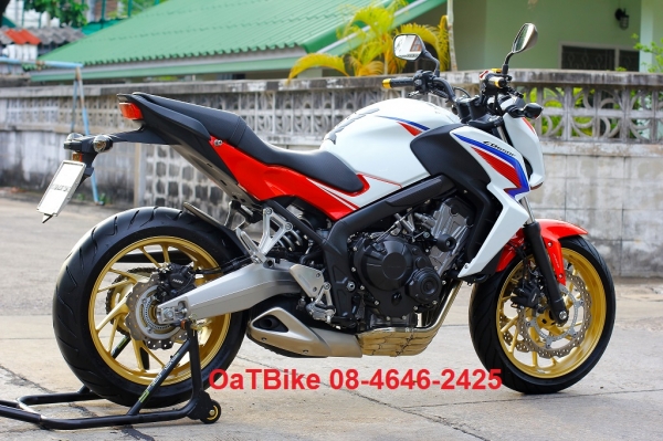 ขาย CB 650 ปี 15 สีเดิมทั้งคัน รถ 2 เดือน แถมป.1 ขาย CB 650 ปี 15 สีเดิมทั้งคัน รถ 2 เดือน แถมป.1
