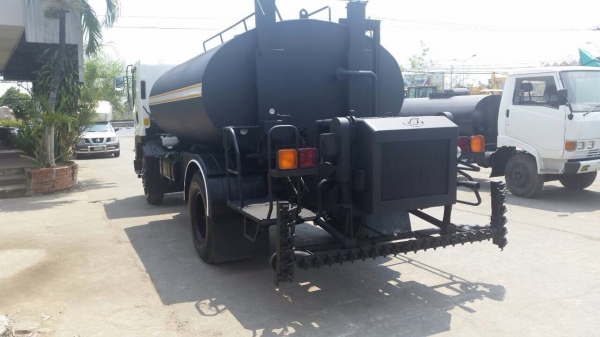 ถังสเปร์ยยางขนาด 6000 ลิตร พรือสั่งทำตามขนาดที่ต้องการได้ พร้อมอุปกรณ์สเปรย์ครบชุด พร้อมติดตั้งให้ฟรี