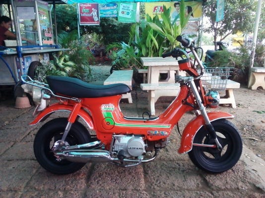 ขายชาลี ล้อโต เครื่องไลฟาน125 สตาร์ทมือ/เท้าได้ ระบบไฟเลี้ยวใช้ได้ทุกจุด เอกสารอินวอย+ใบซื้อขายจากทางร้าน ค่าตัว 13500 บาท