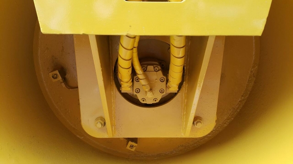 ขาย รถบดถนน 4ตัน BOMAX รุ่น BW123AC มือสองญี่ปุ่น หน้าเหล็ก หลังยาง สั่นสะเทือนได้ เอวอ่อน เอวแน่น ไม่หลวม ระบบนำ้ฉีด ทำงานได้ มือถือ /LINE ID : 0818753444