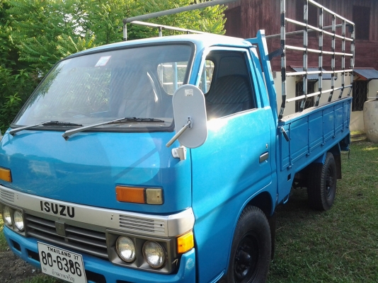 ISUZ TL 4 ล้อกลางเครื่อง74 พร้อมใช้งาน