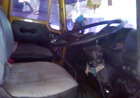 **445,000 บ.ต่อรอง/// 6ล้อดั้ม HINO KR 150แรง **ขาย HINO KR 150HP 6ล้อใหญ่ ดั้มดิน6ตัน HINO KR300 EH100-150แรง เครื่องเดิม เกียร์ เดิม เครื่องเดิม 6สูบ แน่นดี แรงดี เกียร์ดี ไม่มีหลุดครับ ช่วงล่างใหญ่ คัสซีสวยๆ ครับ ไม่มีปะ กระบะดั้มเหล็ก6ตัน 3.80ม.ยิงหน้