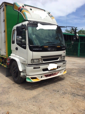 ขายหกล้อ ISUZU เด้กก้า ตู้บรรทุก 10 บาน