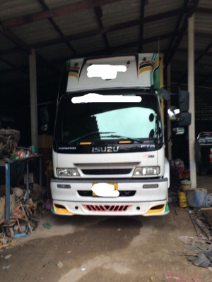 ขายหกล้อ ISUZU เด้กก้า ตู้บรรทุก 10 บาน ขายหกล้อ ISUZU เด้กก้า ตู้บรรทุก 10 บาน