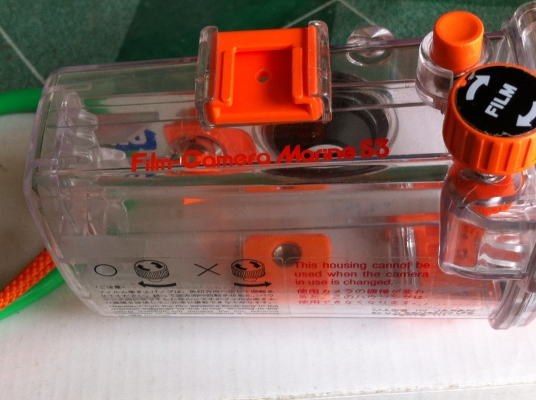 ตัวครอบกล้องเพื่อกันน้ำ เอาไว้ภ่ายใต้น้ำได้ ของใหม่ตามภาพ ได้จากญี่ปุ่น