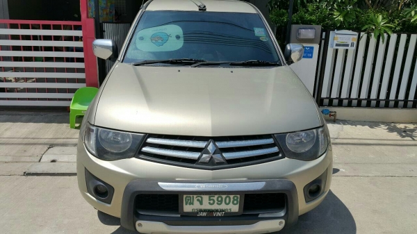 mitsubishi triton cab cng