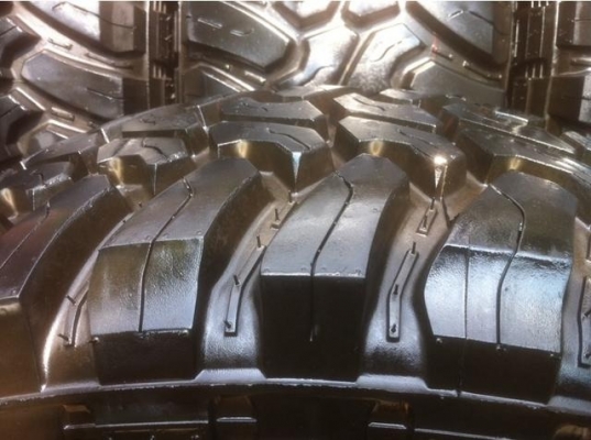 ยาง Mud Deestone 265 75 16 ปลายปี13 ดอกเพียบ ไม่เคยลุย ไม่ปะไม่บวม เนื้อนิ่มๆ สภาพน้องๆป้ายแดง ยาง Mud Deestone 265 75 16 ปลายปี13 ดอกเพียบ ไม่เคยลุย ไม่ปะไม่บวม เนื้อนิ่มๆ สภาพน้องๆป้ายแดง