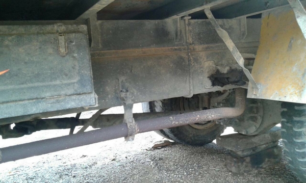 รถอีซูซุ 6 ล้อ FTR 165 แรงม้า. สนใจติดต่อ 081 - 6079515 รถอีซูซุ 6 ล้อ FTR 165 แรงม้า. สนใจติดต่อ 081 - 6079515