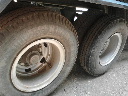 ขายหางพ่วง สามมิต 3 เพลา. ปี 54. ( * หางสวย. ) สนใจติดต่อ 081 - 6079515 ขายหางพ่วง สามมิต 3 เพลา. ปี 54. ( * หางสวย. ) สนใจติดต่อ 081 - 6079515