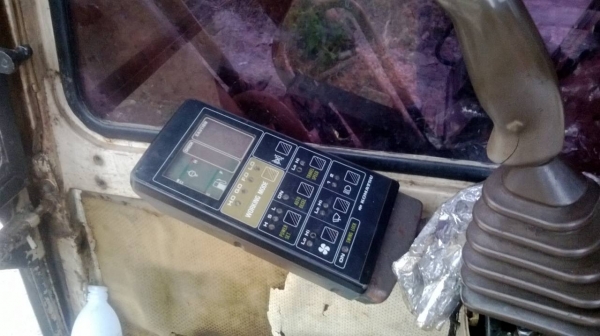 รถแบคโฮ KOMATSU  PC - 200 - 5     สนใจติดต่อ  081 - 6079515