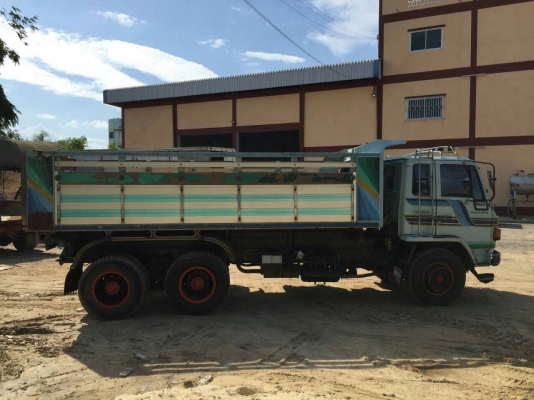 ร็อกกี้ 195 นางฟ้าแท้ ร็อกกี้ 195 นางฟ้าแท้