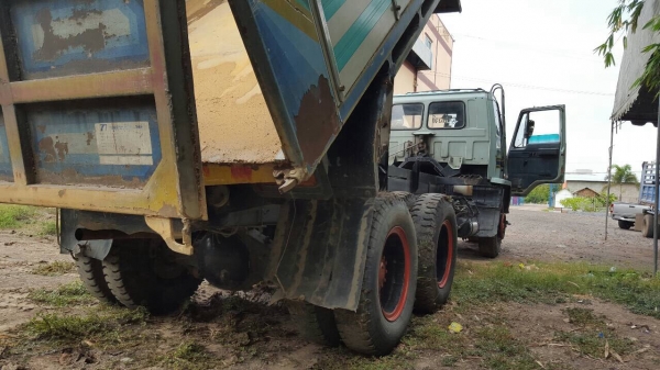 ร็อกกี้ 195 นางฟ้าแท้ ร็อกกี้ 195 นางฟ้าแท้