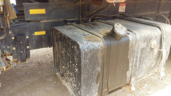 รถฮีโน่ 10 ล้อดั้ม FM8J  251 แรงม้า. ปี 56 ( รถวิ่ง 1x,xxx กว่า กม. ) , ( มีขาย 2 คัน. )      สนใจติดต่อ 081 - 6079515