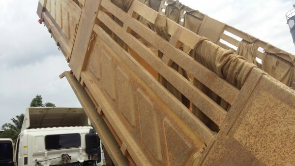 รถฮีโน่ 10 ล้อดั้ม FM8J  251 แรงม้า. ปี 56 ( รถวิ่ง 1x,xxx กว่า กม. ) , ( มีขาย 2 คัน. )      สนใจติดต่อ 081 - 6079515