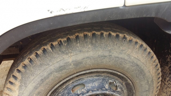 รถฮีโน่ 10 ล้อดั้ม FM8J  251 แรงม้า. ปี 56 ( รถวิ่ง 1x,xxx กว่า กม. ) , ( มีขาย 2 คัน. )      สนใจติดต่อ 081 - 6079515