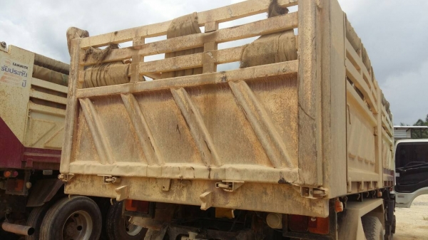 รถฮีโน่ 10 ล้อดั้ม FM8J  251 แรงม้า. ปี 56 ( รถวิ่ง 1x,xxx กว่า กม. ) , ( มีขาย 2 คัน. )      สนใจติดต่อ 081 - 6079515