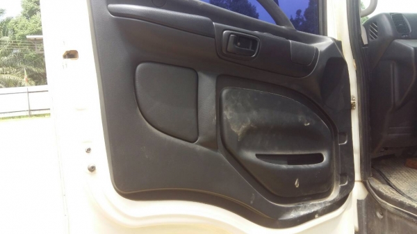 รถฮีโน่ 10 ล้อดั้ม FM8J  251 แรงม้า. ปี 56 ( รถวิ่ง 1x,xxx กว่า กม. ) , ( มีขาย 2 คัน. )      สนใจติดต่อ 081 - 6079515