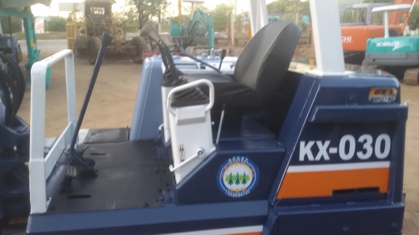 ขายรถขุดkubota kx-030(FROM.JAPAN)เก่านอกแท้ญี่ปุ่นมีเอกสารแจ้งจำหน่ายพร้อมจด-ไม่เคยใช้งานในไทยครับ