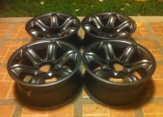 ล้อแม็กเล็บเหยี่ยว isuzu แท้ ขอบ16 สภาพสวย