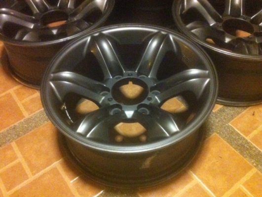 ล้อแม็กเล็บเหยี่ยว isuzu แท้ ขอบ16 สภาพสวย