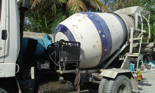 ขายรถ6ล้อรถนอนรถโม้ปูนโม้ตรง2.5คิวเครือง185แรงมีเล่มทะเบืยน ขายรถ6ล้อรถนอนรถโม้ปูนโม้ตรง2.5คิวเครือง185แรงมีเล่มทะเบืยน